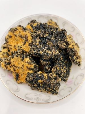 Guoba de oro negro yema de huevo salada y hilo de cerdo sabor a galletas de arroz mezcla de arroz crujiente corteza de arroz frito
