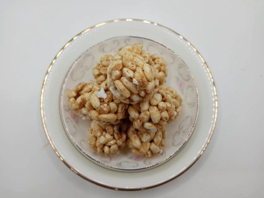 Es una bola de arroz de caramelo