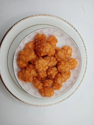Mini galletas de arroz frito