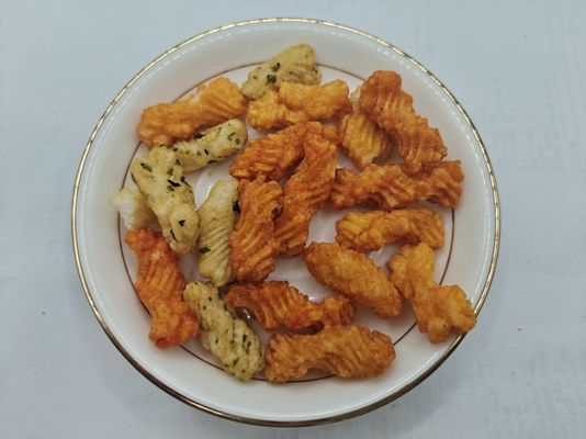 Galletas de arroz mezcladas con fusión de sabor de algas marinas y salsa de soja