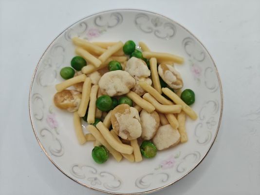 camarones y judías mezclados, salvados, rebanadas de frijoles, aperitivo