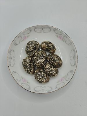 Nueces de sésamo blanco y negro