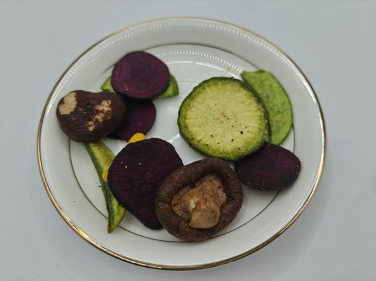 Descubre la combinación perfecta de ingredientes naturales: Nueces de macadamia tostadas con MEZCLA VEGETAL VF