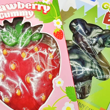 Golosinas de goma con sabor a fruta envueltas individualmente con formas gigantes y novedosas