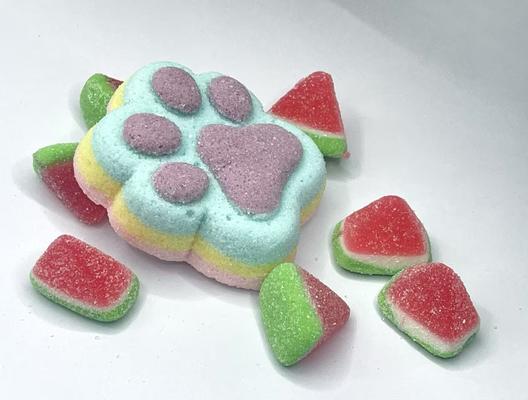 Sweetie Paws & Tiny Melon Giggles – Mezcla adorable de huellas de gato y caramelos masticables de mini sandía
