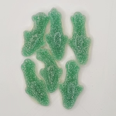 Caramelos de goma de colores con sabor a fruta