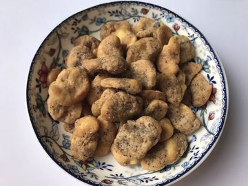 Textura dura libre de GMO del sabor del Bbq del bocado de las habas del color de Brown en bolso del minorista