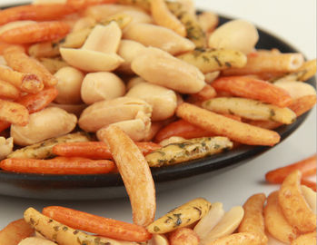 Las vitaminas picantes secas/del Puffering del arroz de la galleta de la mezcla contuvieron al niño bajo en calorías amistoso