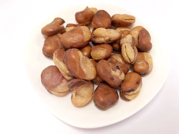 Las nueces saladas grandes de Fava asaron el material manual a dedo HACCP de las habas certificadas