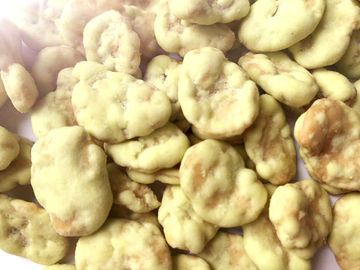 Bocado picante frito curruscante GMO NO- de las habas del almidón de maíz/del aceite de palma