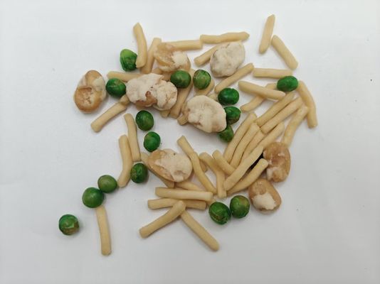 camarones y judías mezclados, salvados, rebanadas de frijoles, aperitivo
