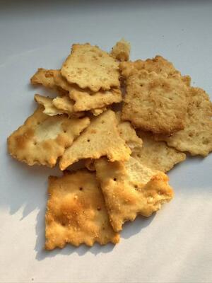 Galletas Soda con Sabor a Wasabi y Bacalao